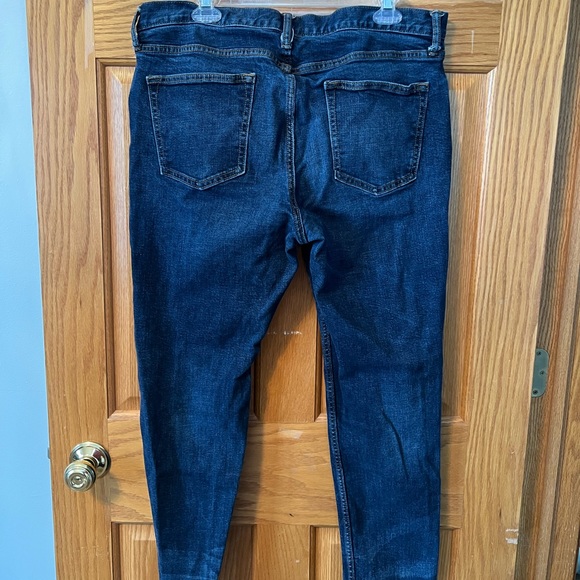 Men’s Old Navy Jeans - Picture 3 of 3